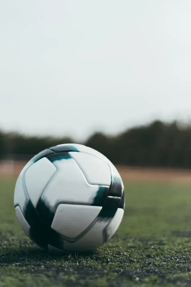 Cole Palmer, Enzo Fernandez, and Caicedo: Midfield Analysis